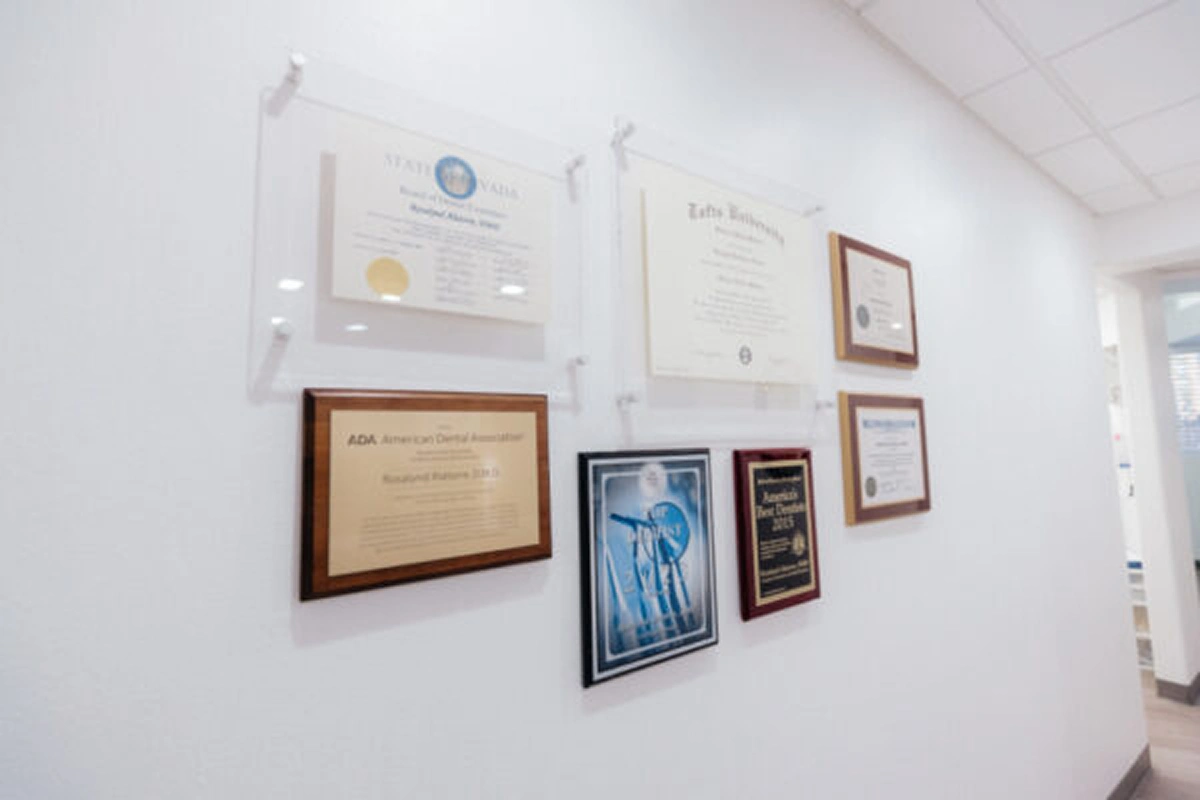 dr rosalynd alatorre credentials